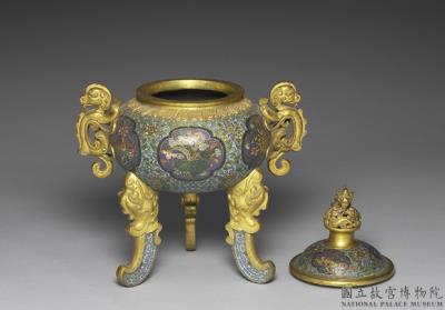 图片[3]-Copper tripod incense burner in cloisonne enamels, Qing dynasty (1644-1911)-China Archive